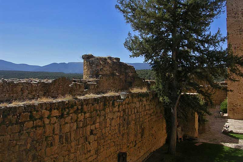 LA MURAILLE Château de Pedraza